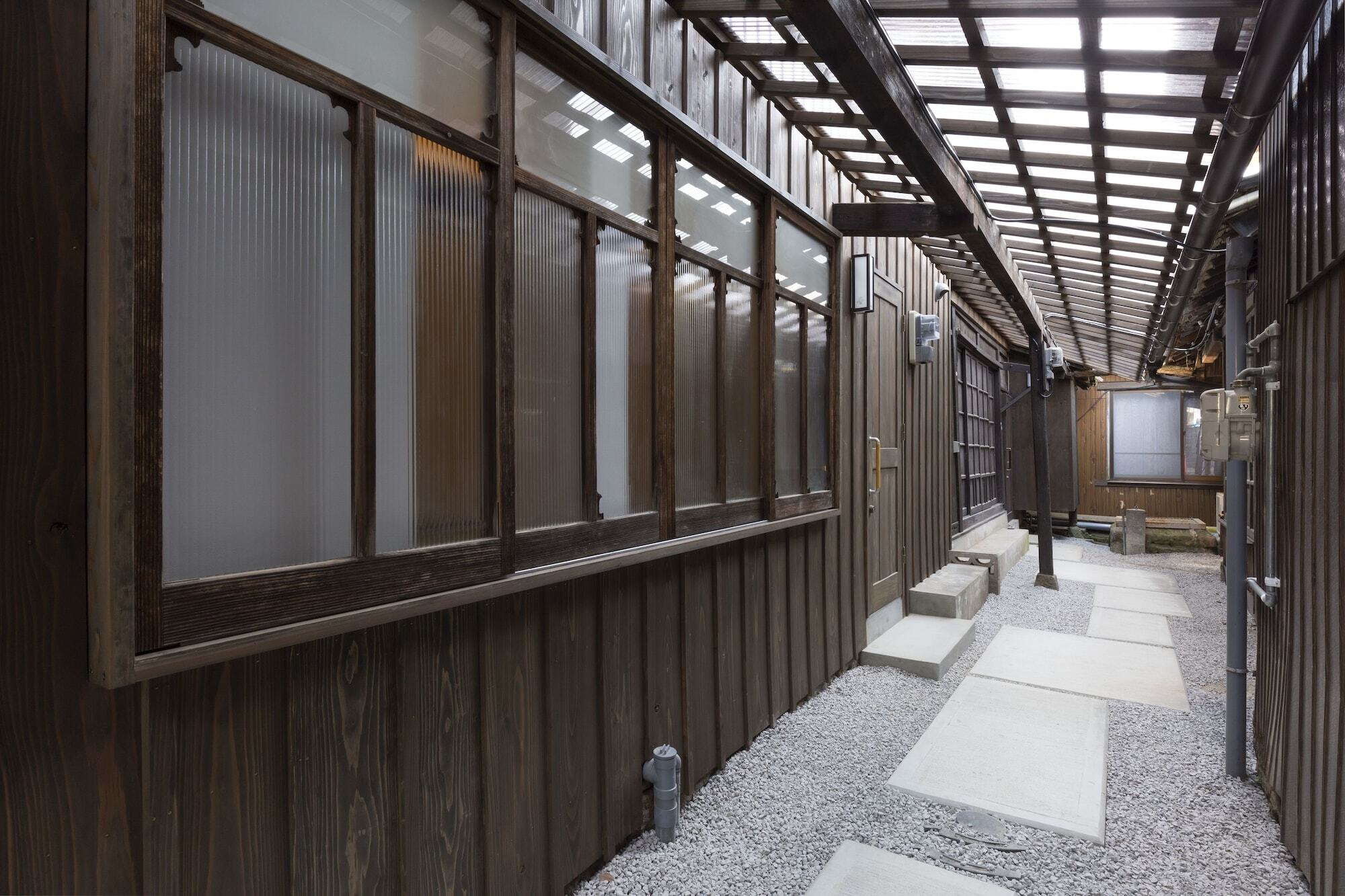 Art House Project The Row House Of Hamawaki Hotel Beppu Exterior photo